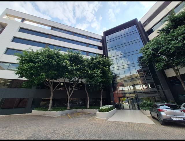 451M² OFFICE TO LET IN SANDTON CENTRAL